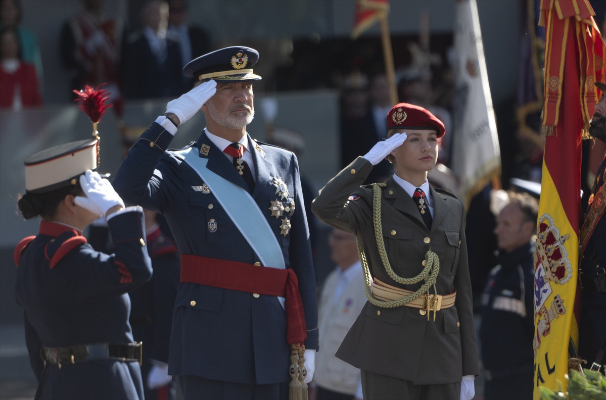 EuropaPress 5500738 princesa asturias leonor rey felipe vi desfile 12 octubre dia fiesta