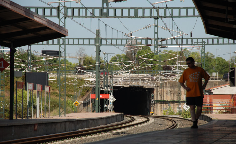 Un robo de cable en Tarragona provoca retrasos de 15 minutos en la R16