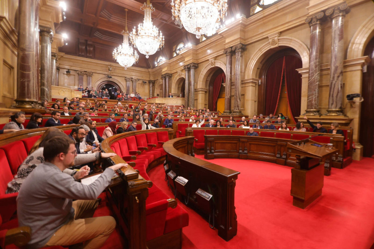 Parlament de catalunya 1600 1067