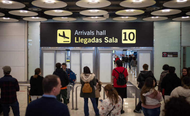 El Gobierno asegura que las solicitudes de asilo presentadas en Barajas se atienden con independencia de la nacionalidad