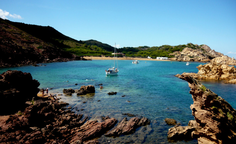 Las calas de Menorca más impresionantes que debes visitar