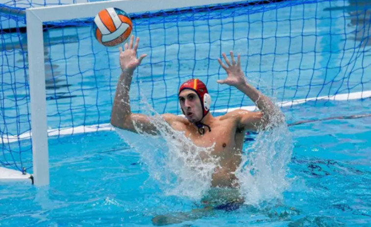 Victoria de prestigio de la selección masculina de waterpolo contra Hungría (10-7)