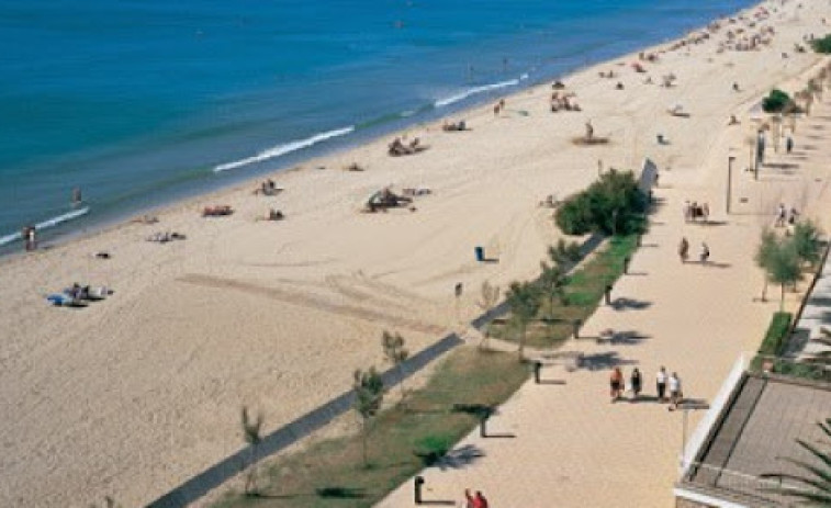 La ola de calor abrasa la Costa Brava: se superan los 40 grados en Roses