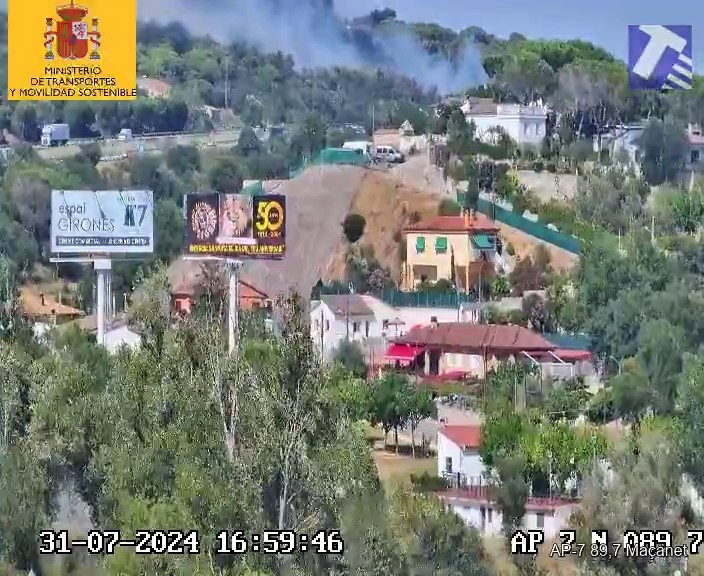 EuropaPress 6124339 incendio macanet selva girona moviliza 23 dotaciones bombers