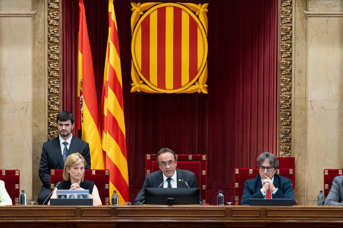 EuropaPress 6054957 i d vicepresidenta primera mesa raquel sans presidente parlament josep rull