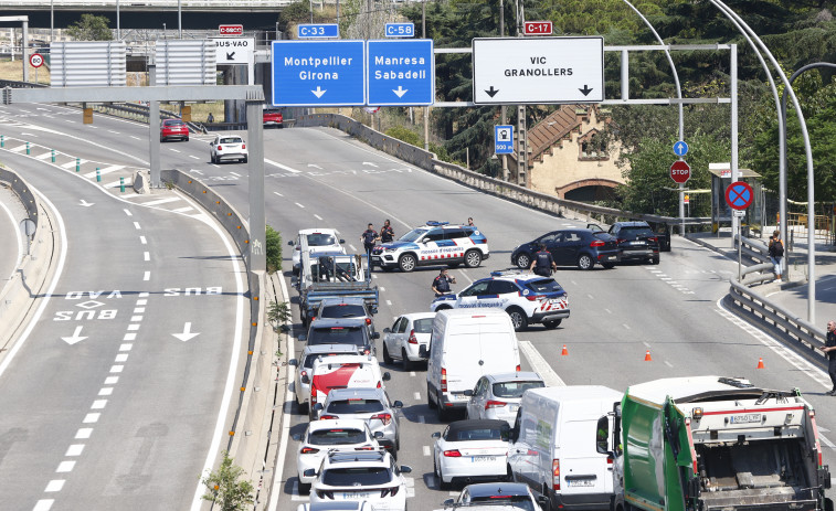 VÍDEO | ¿Operación Jaula o Colador? Así pasan los coches por el control sin ninguna supervisión