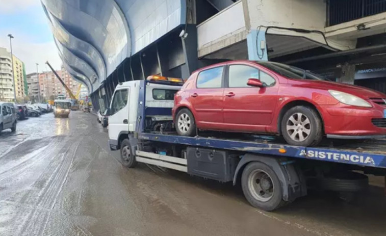 El PP quiere que las grúas de auxilio en carretera se consideren vehículos de emergencia