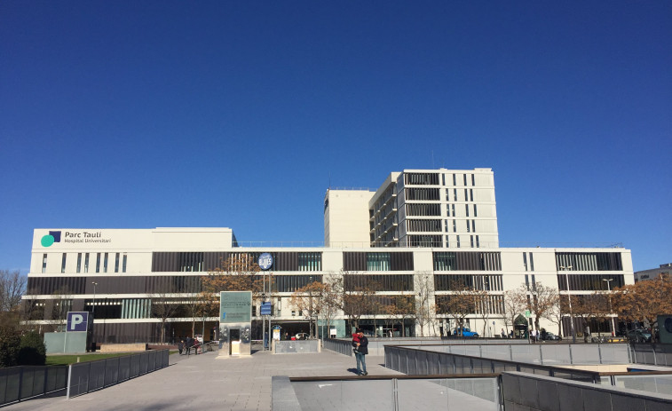 El hospital Taulí de Sabadell da el alta al bebé más prematuro nacido en el centro