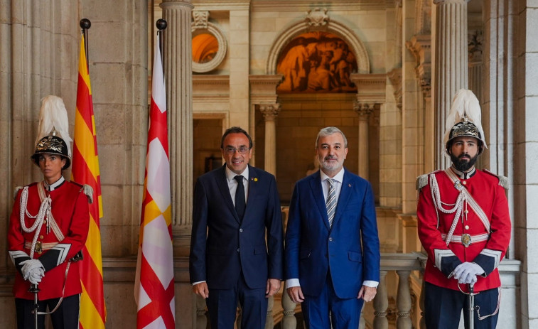 Rull y Collboni acuerdan estudiar la ampliación de la sede del Parlamento en su primera reunión institucional