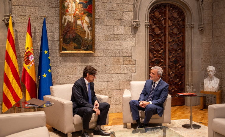 Illa recupera la bandera española en los actos institucionales tras años de ausencia con ERC y Junts