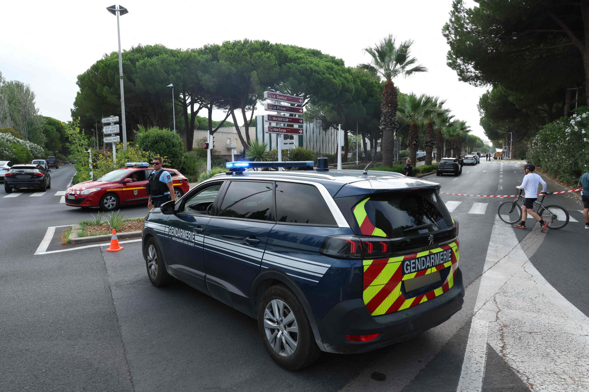 EuropaPress 6170702 24 august 2024 france grande motte the french gendarmerie block the road