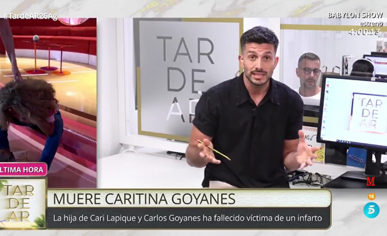 VÍDEO | Lolita abandona desolada 'TardeAR' tras enterarse en directo de la muerte de Caritina Goyanes