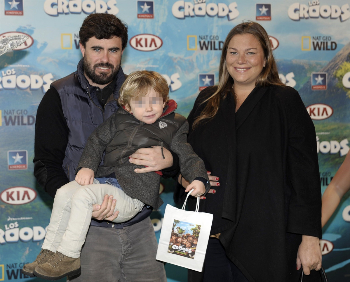 EuropaPress 6175000 caritina goyanes junto marido hijos photocall 16 marzo 2013 madrid espana