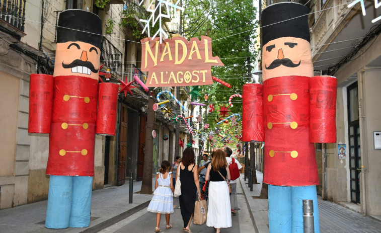 La Navidad de la calle Finlàndia gana el primer premio de la Festa Major de Sants