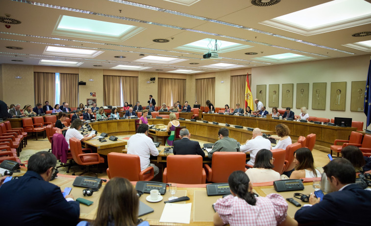 PSOE y ERC se cubren las espaldas en el Congreso mientras Junts se une al PP