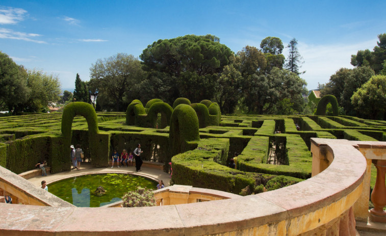 Descubre el encanto del Laberinto de Horta: un viaje nostálgico al corazón de Barcelona