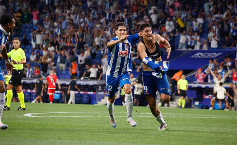 El Espanyol logra la primera victoria de la temporada en el minuto 96