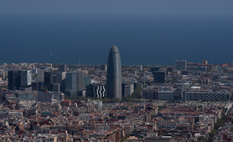 Tragedia en Barcelona: fallece una mujer tras caer al sótano de la Torre Glòries