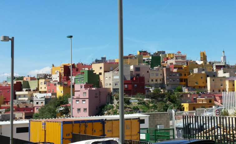 Un joven, en estado grave tras ser apuñalado por cinco personas en el barrio de El Príncipe