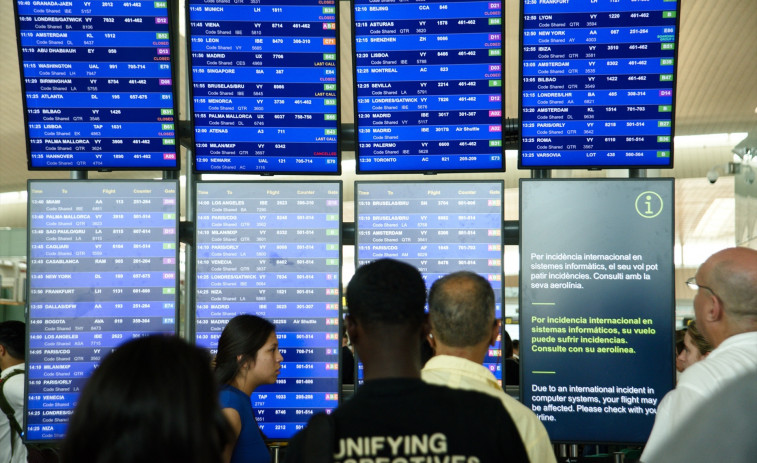 Retrasos y cancelaciones en el Aeropuerto de Barcelona por el temporal de lluvias