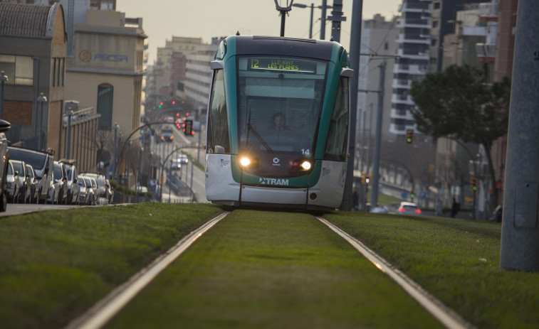 El comité de empresa de Trambaix de Barcelona convoca paros el próximo lunes, martes y viernes