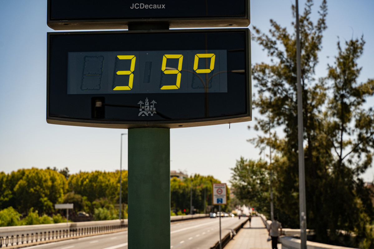 EuropaPress 6163643 termometro marca temperaturas cerca 40 capital cordobesa 19 agosto 2024