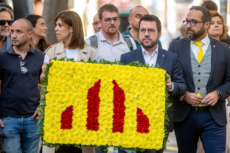 Algunos silbidos y gritos contra ERC en la ofrenda al monumento de Rafael Casanova