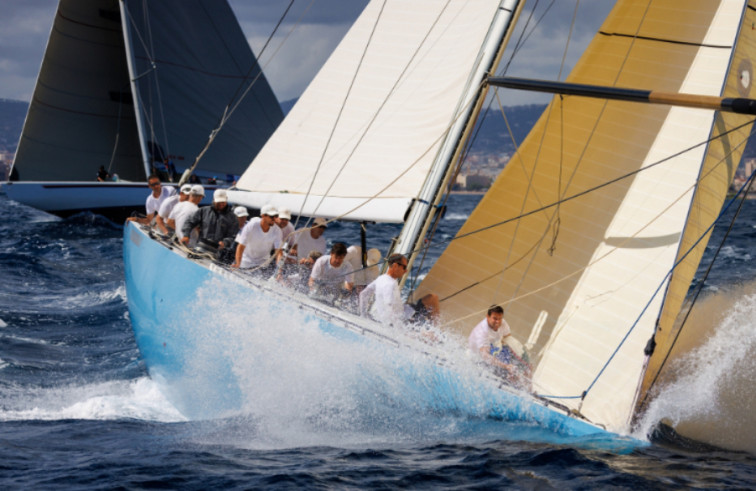 La Copa del América recupera embarcaciones antiguas en la Puig Vela Clàssica