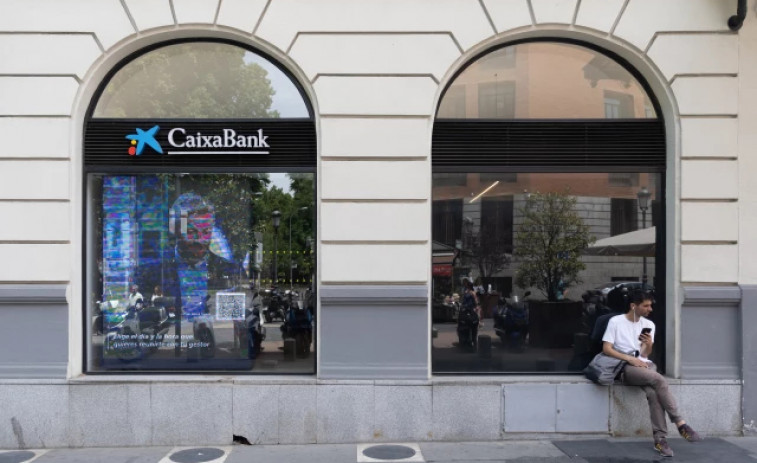 CaixaBank roza el 27% de su programa de recompra de acciones