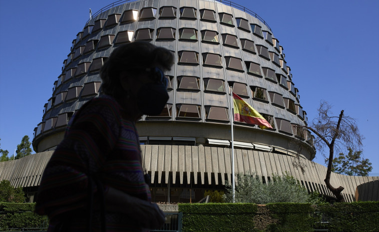 El Constitucional sanciona a un abogado catalán por inventarse 19 citas de sentencias del propio tribunal