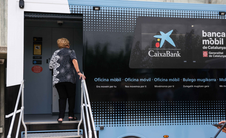 Caixabank lleva su caja móvil a 95 municipios de Girona