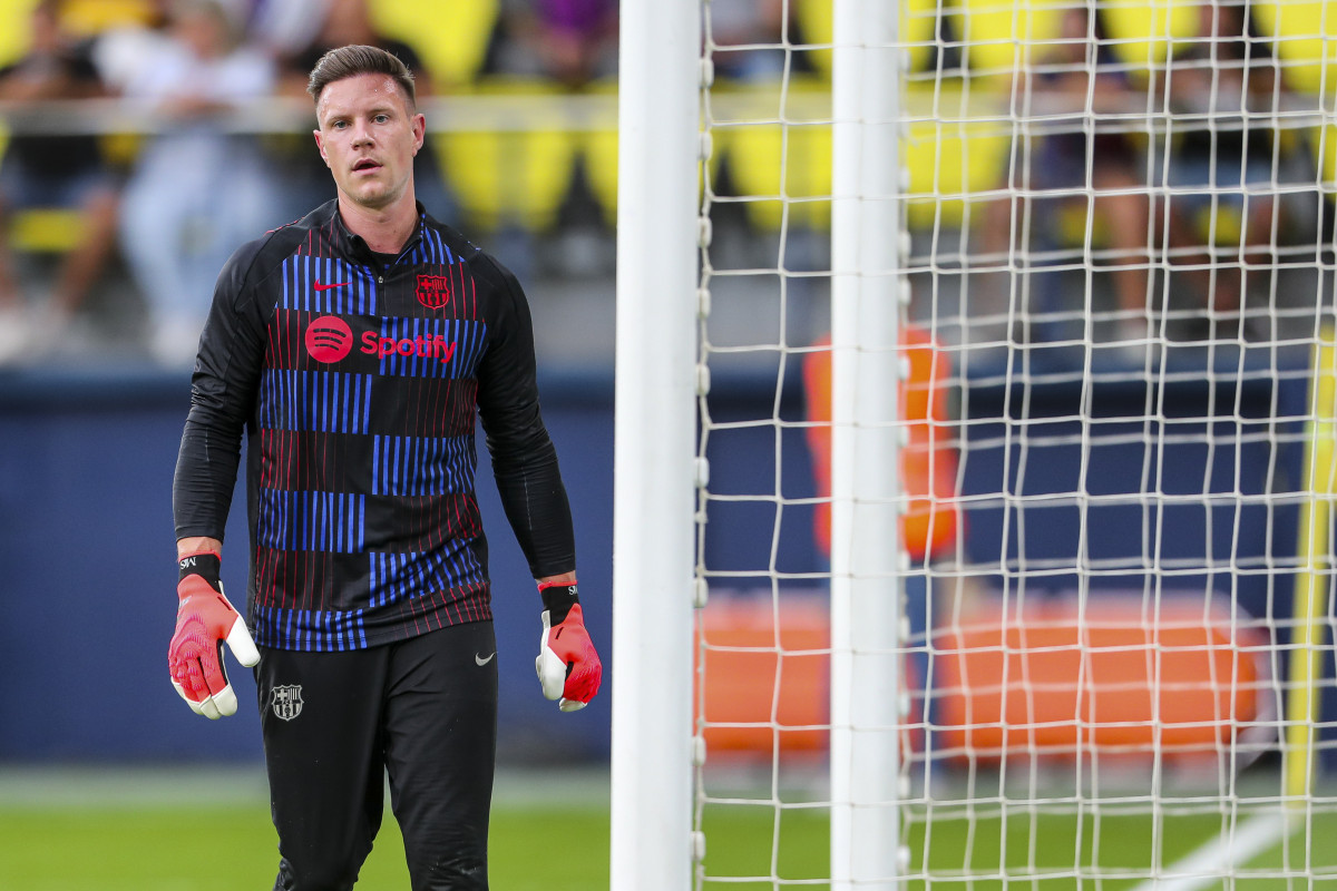 EuropaPress 6228591 marc andre ter stegen of fc barcelona warms up during the spanish league