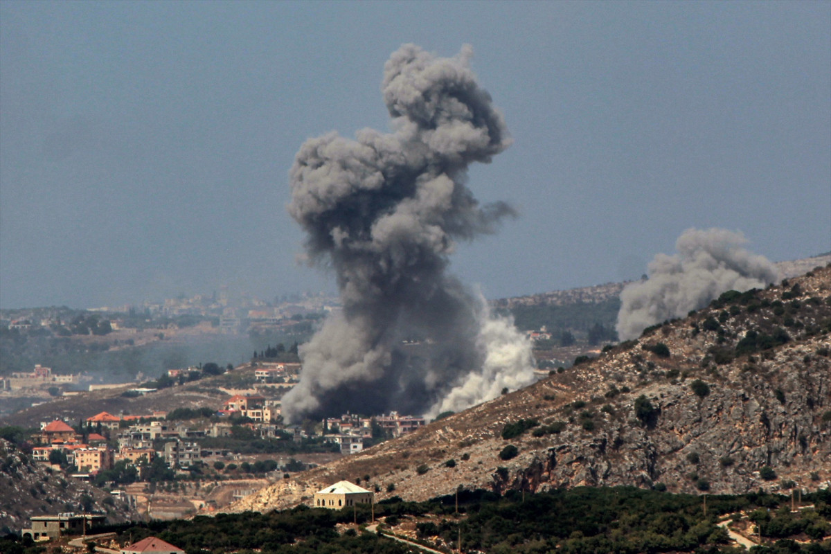 EuropaPress 6230655 23 september 2024 lebanon qliyaa smoke from heavy israeli air raids billows (1)