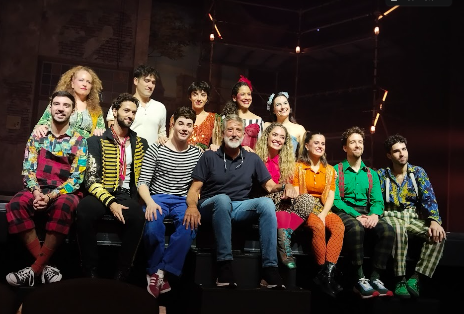 El equipo de Godspell con Emilio Aragón