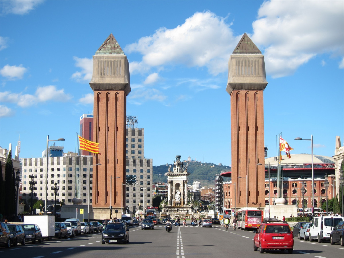 EuropaPress 3617695 torres venecianas plaza espanya barcelona