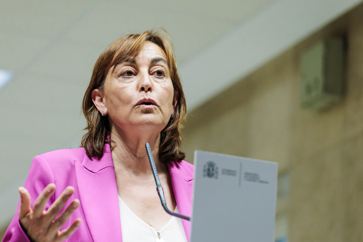 La consellera de Territorio de la Generalitat, Sílvia Paneque, durante una rueda de prensa tras una reunión, en la sede del Ministerio de Vivienda y Agenda Urbana, a 26 de septiembre de 2024, en Mad