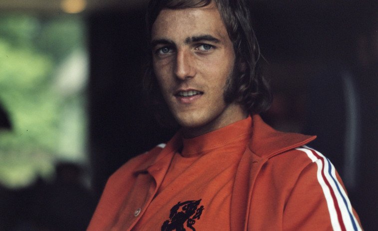 Muere el exfutbolista azulgrana Johan Neeskens a los 73 años