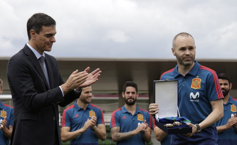 El emotivo mensaje de Pedro Sánchez a Andrés Iniesta: 