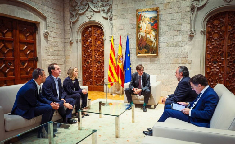 VÍDEO: El president Illa recibe al presidente de la ONCE en el Palau de la Generalitat