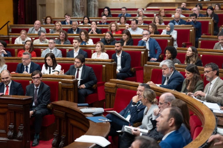 El Parlament dice sí a la financiación singular pero rechaza el concierto