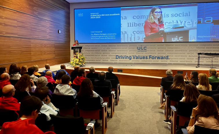 Blanca Sorigué inaugura el curso académico 2024-25 de la UIC