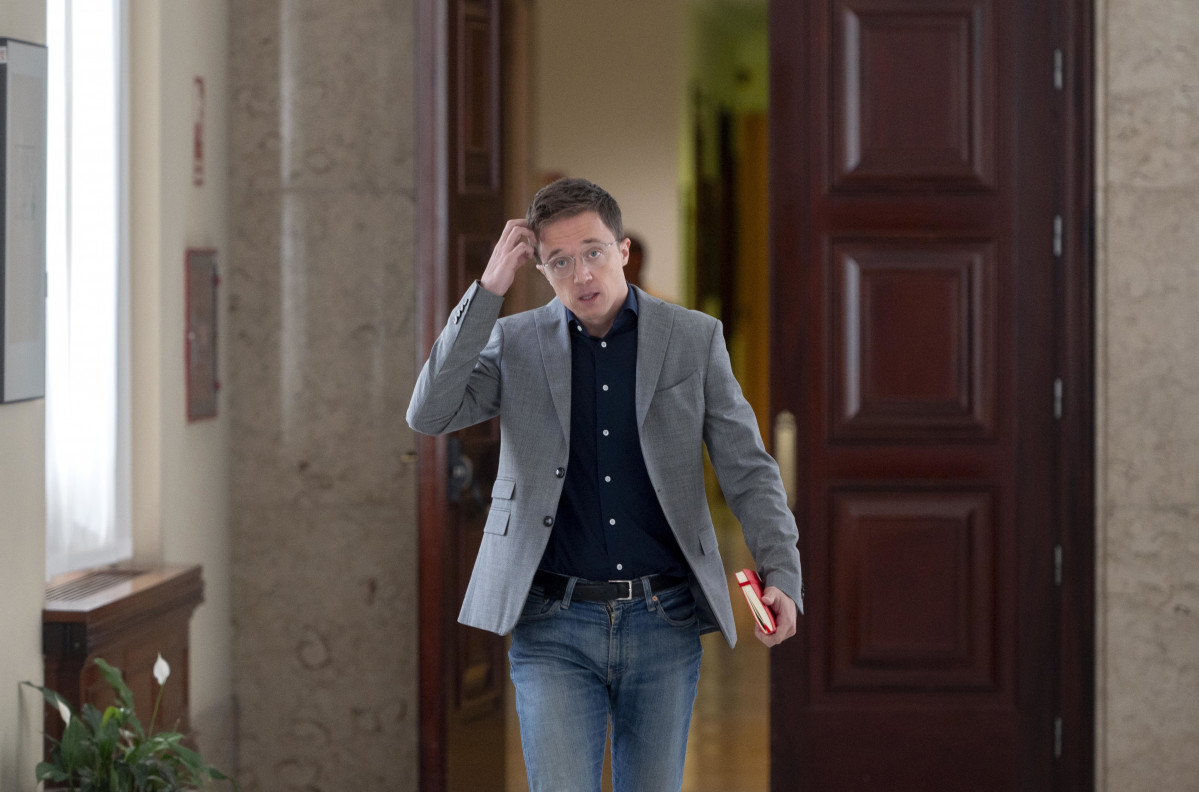 El diputado de Sumar, Iñigo Errejón, a su llegada a una reunión de la Junta de Portavoces, en el Congreso de los Diputados, a 1 de octubre de 2024, en Madrid (España).