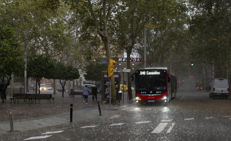 El 112 recibe 313 llamadas por las lluvias en Catalunya hasta las 20 horas