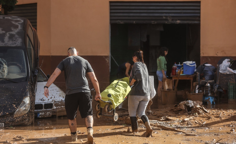 Más de 350.000 personas de 20 municipios valencianos están sin suministro de agua potable