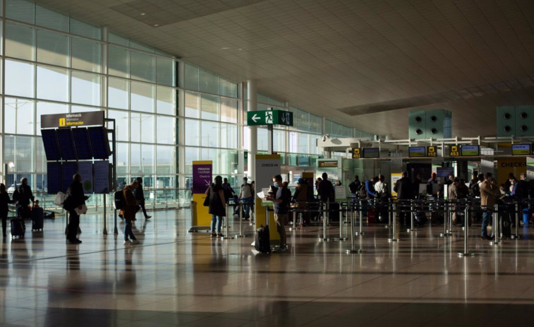 Crean un comité de crisis para controlar la situación del Aeropuerto de Barcelona por las lluvias