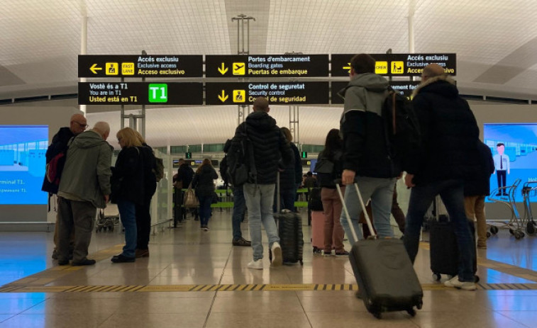 VÍDEO: El Aeropuerto de Barcelona sufre inundaciones por las intensas precipitaciones