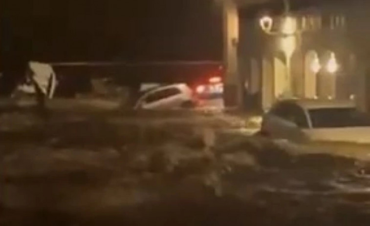 VÍDEO: El temporal en Cadaqués arrastra 32 coches por la riera