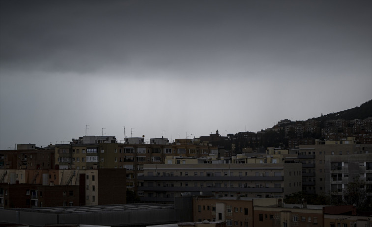 Las temperaturas máximas bajan este lunes en Catalunya