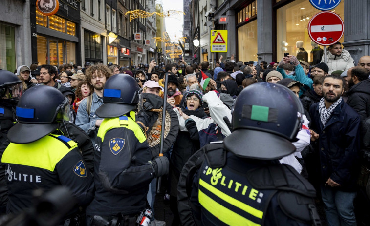 La alcaldesa de Ámsterdam habla de una 