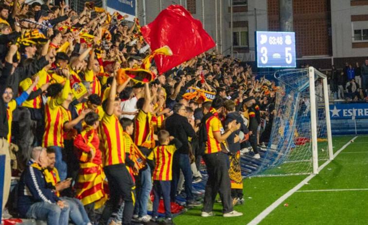 Suspendido el Europa - Sant Andreu tras la caída de una valla